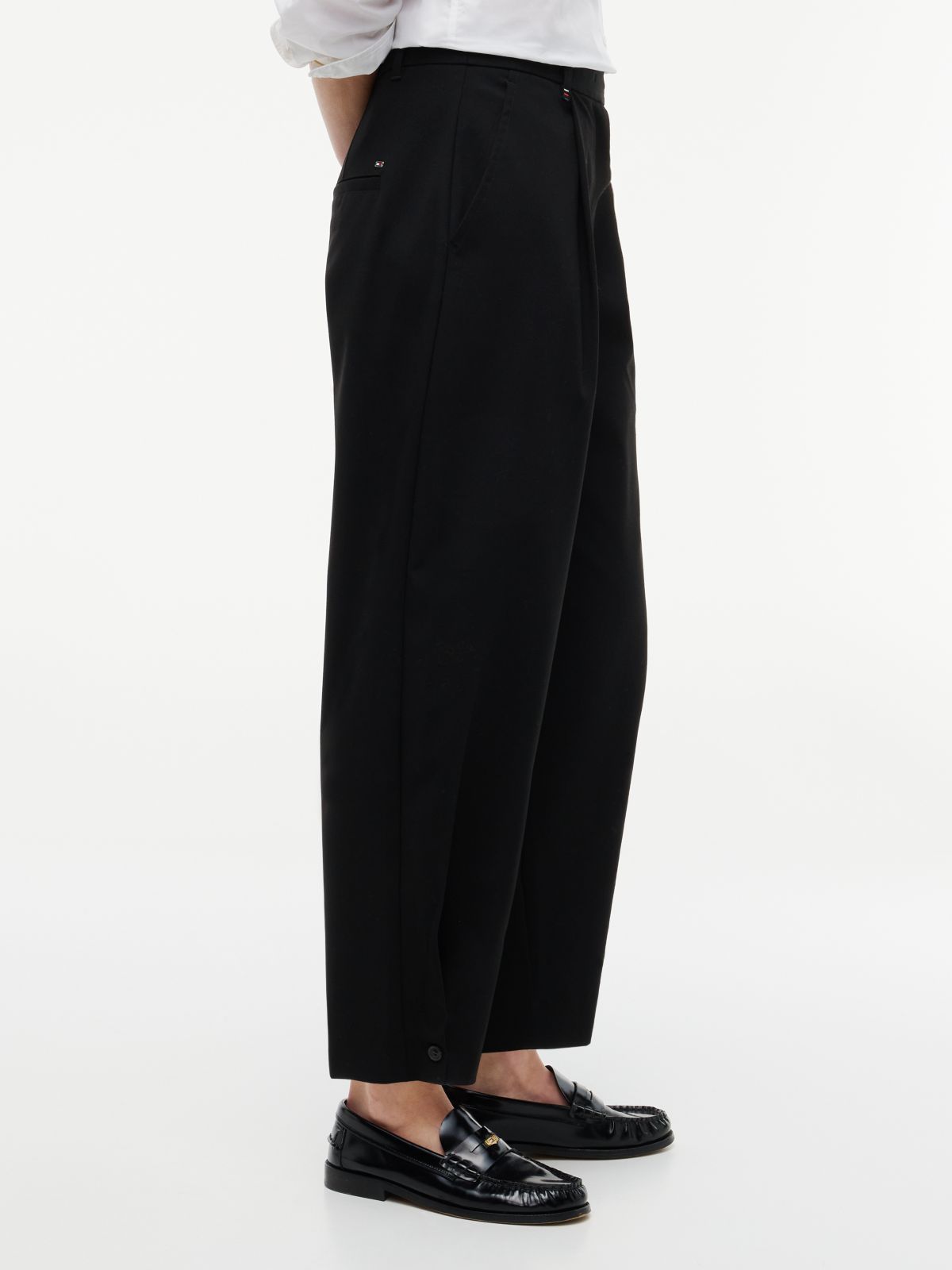 Travel Button Cuff Barrel Trousers — Black