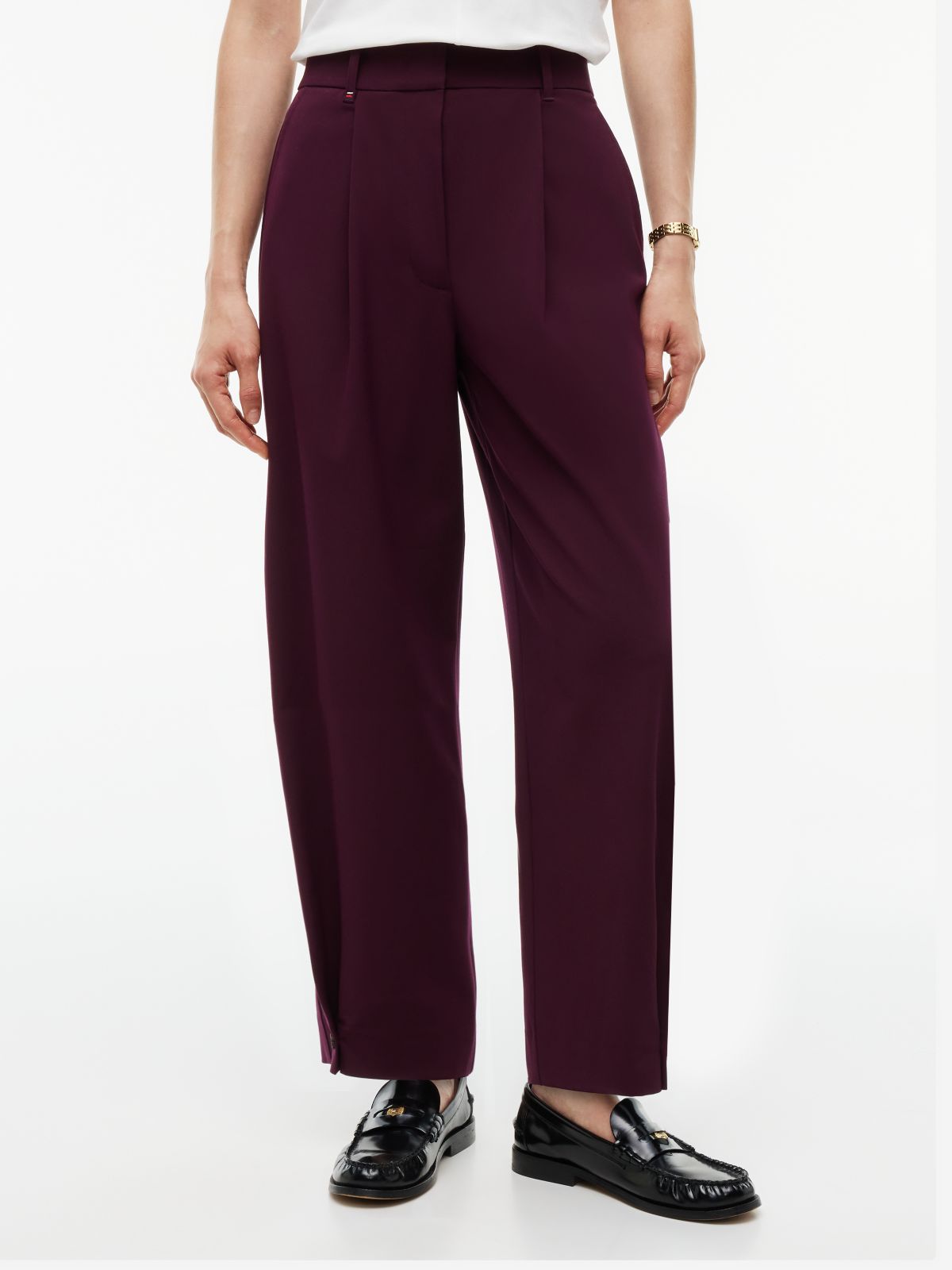 Travel Button Cuff Barrel Trousers — Red